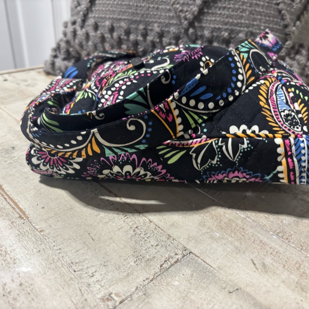 ❤️Vera Bradley Bandana Swirl Hipstet - Picture 3 of 7